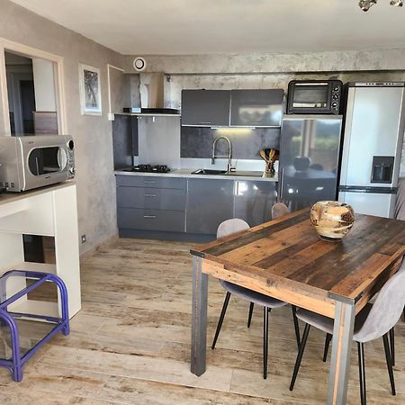 קבלייר-סור-מר Appartement Rez De Jardin Dans Villa Vue Mer מראה חיצוני תמונה