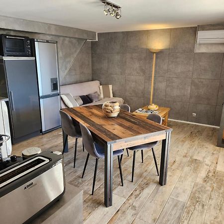 קבלייר-סור-מר Appartement Rez De Jardin Dans Villa Vue Mer מראה חיצוני תמונה