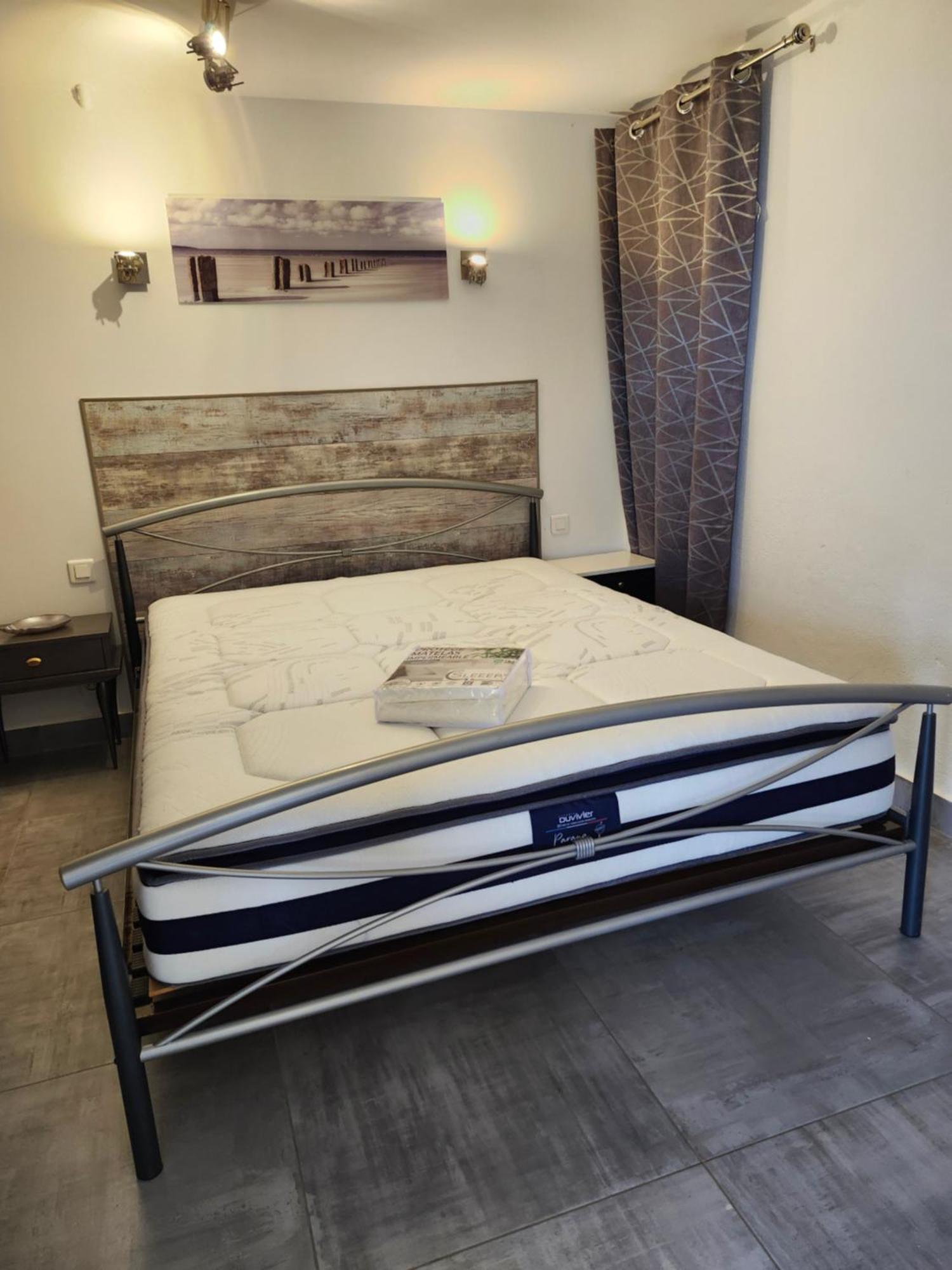 קבלייר-סור-מר Appartement Rez De Jardin Dans Villa Vue Mer מראה חיצוני תמונה